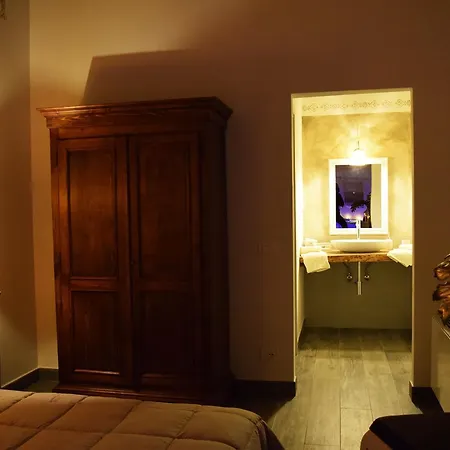 Le Checche בית חווה פיינצה